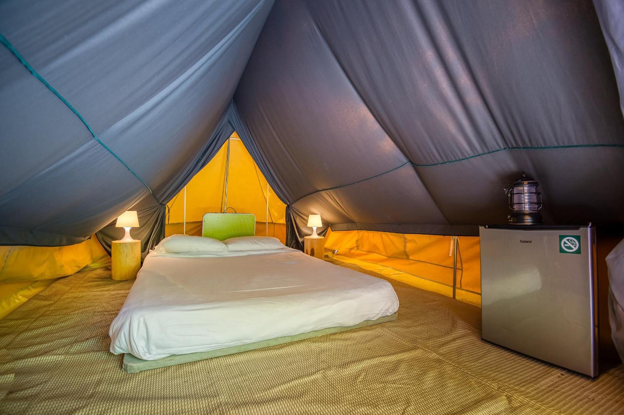 Holiday park Huttopia Sutton